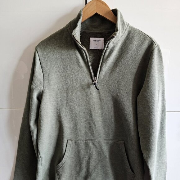 Cozy Relaxed Fit Old Navy Quarter Zip Sweatshirt - Picture 2 of 8